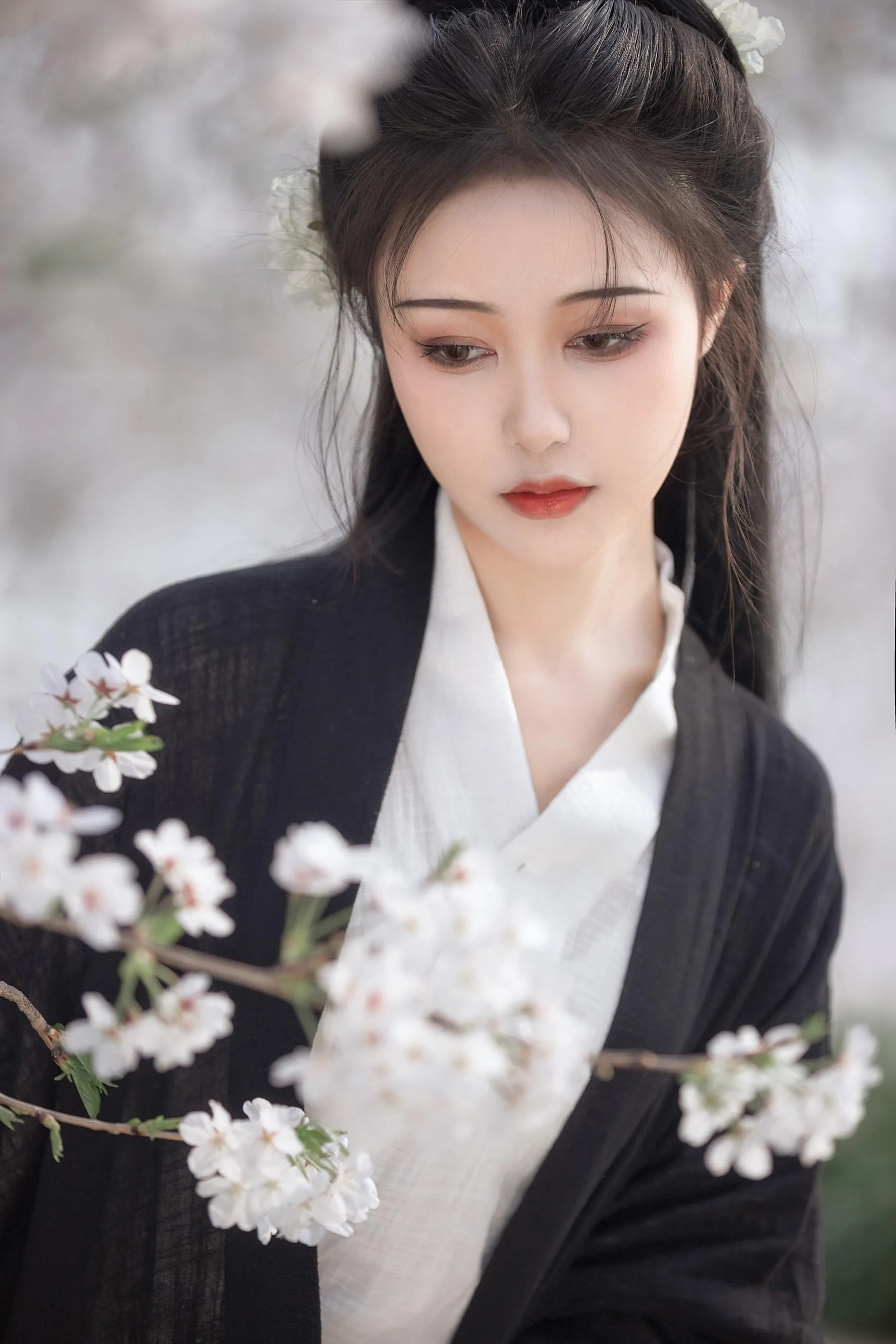 [YITUYU艺图语]2022.08.17 白樱 梨一依 [25P]插图1